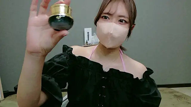 YUA 0425 online show from July 18, 6:23 pm