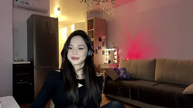 Elizabetswan online show from April 18, 10:43 pm