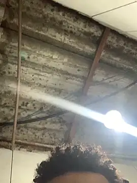 Snapshot of davisanos chatting on April 4, 8:12 am davisanos online show from April 4, 8:12 am