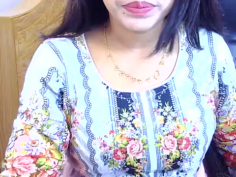 Noor Zarin online show from June 15, 11:51 pm
