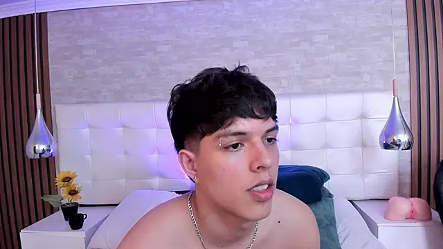 DamiaanXx online show from May 11, 4:04 pm