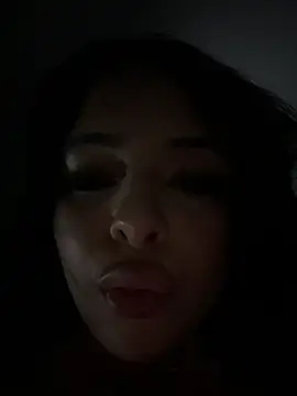 Snapshot of MiaKittyx0 chatting on May 25, 1:55 am MiaKittyx0 online show from May 25, 1:55 am