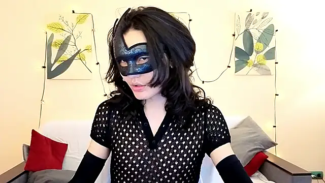 Snapshot of FormOverFear chatting on April 4, 3:38 am FormOverFear online show from April 4, 3:38 am