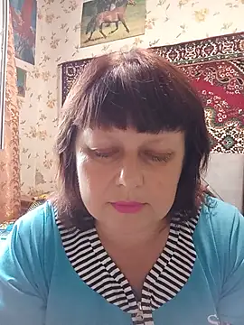AuroKaria online show from June 11, 1:31 pm