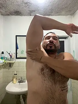 Snapshot of Edson_Blure chatting on April 3, 3:59 am Edson Blure online show from April 3, 3:59 am