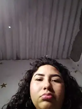 Snapshot of MiliHot25 chatting on April 15, 5:53 pm MiliHot25 online show from April 15, 5:53 pm