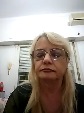 MatureElegantWidow online show from May 3, 11:11 pm