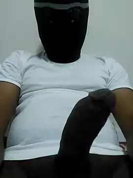 Snapshot of hamy_90 chatting on April 12, 2:33 pm hamy 90 online show from April 12, 2:33 pm