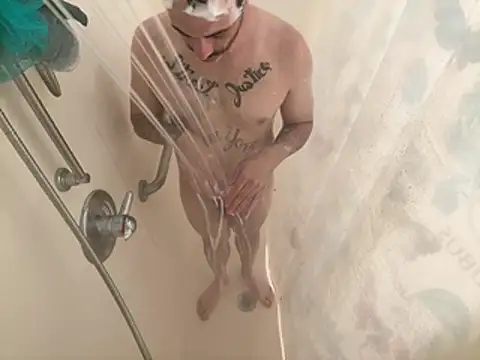 Snapshot of Dstat715 chatting on April 4, 5:54 pm Dstat715 online show from April 4, 5:54 pm