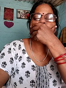 Snapshot of SEEMA_012 chatting on May 10, 4:50 am SEEMA 012 online show from May 10, 4:50 am