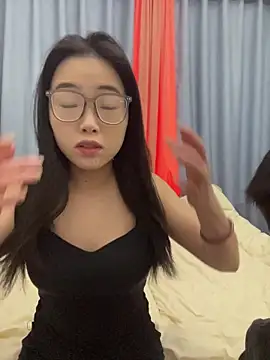 Snapshot of cherry3q chatting on April 7, 7:20 am cherry3q online show from April 7, 7:20 am