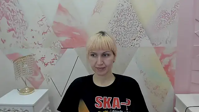 Helgy asy online show from April 7, 1:44 pm