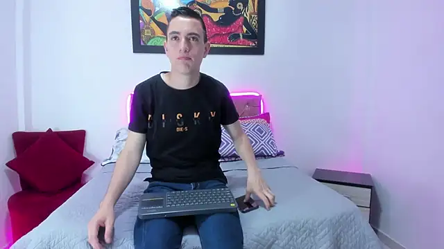 Snapshot of Tatan_Cooper chatting on April 4, 1:37 am Tatan Cooper online show from April 4, 1:37 am