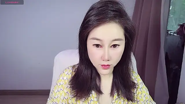 Snapshot of Eva-000 chatting on July 3, 10:38 pm Eva-000 online show from July 3, 10:38 pm