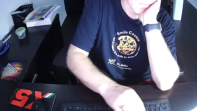 Shalun2000 online show from May 3, 6:47 pm
