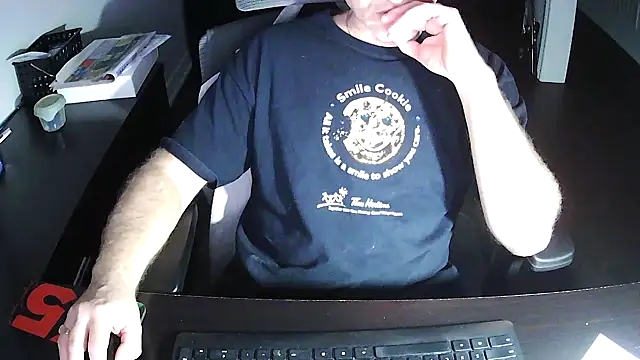 Shalun2000 online show from May 10, 3:33 am