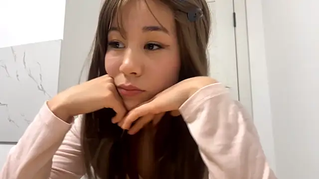 Snapshot of fengxicolombia chatting on April 4, 5:10 pm fengxicolombia online show from April 4, 5:10 pm