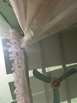   Evelyn   online show from June 18, 12:42 pm