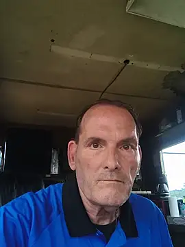Billd3565 online show from June 18, 2:21 pm