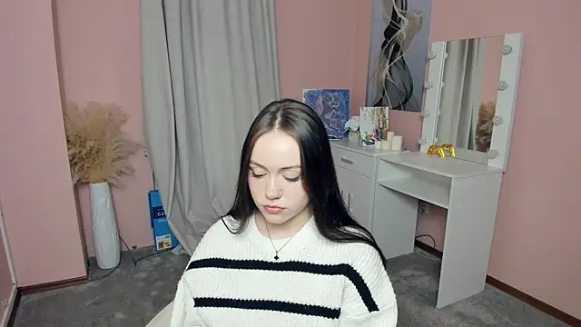 Snapshot of AsleyBasgall chatting on April 6, 3:02 pm AsleyBasgall online show from April 6, 3:02 pm