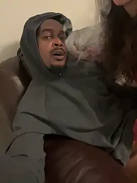 Snapshot of Sweeeet_Jonez chatting on April 7, 2:12 am Sweeeet Jonez online show from April 7, 2:12 am