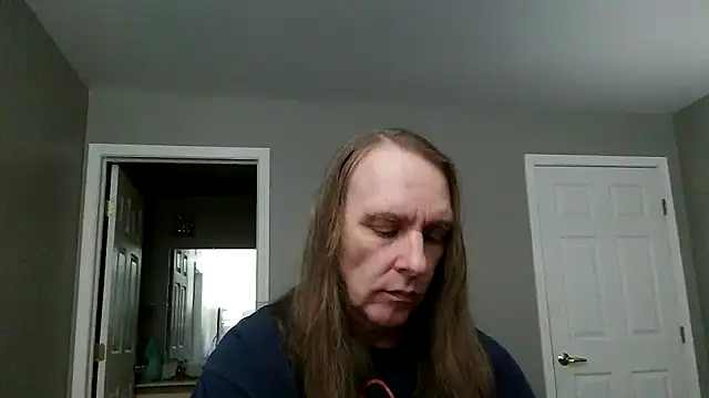 Snapshot of Magnus_Luv chatting on June 21, 12:24 am Magnus Luv online show from June 21, 12:24 am