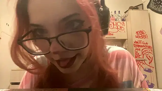RedHeadCat online show from April 27, 9:35 pm