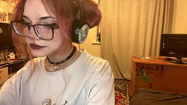 RedHeadCat online show from April 30, 9:41 pm