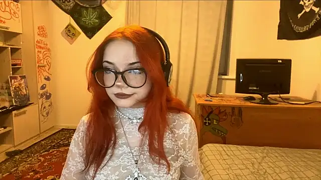 RedHeadCat online show from May 12, 9:34 pm