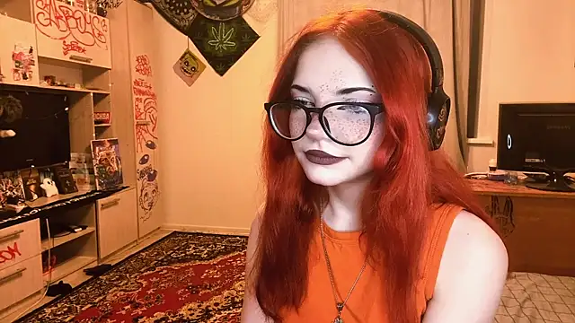 RedHeadCat online show from May 14, 10:27 pm