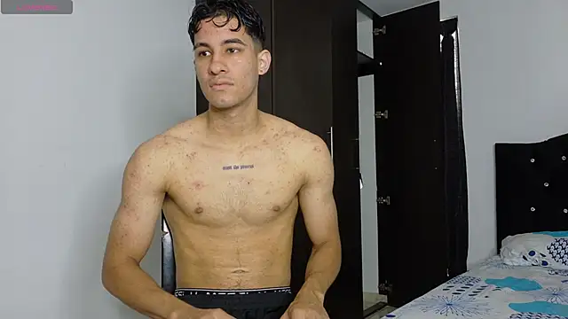 Snapshot of JakeMonroe chatting on April 9, 3:17 pm JakeMonroe online show from April 9, 3:17 pm