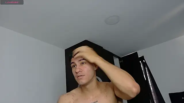 Snapshot of JakeMonroe chatting on April 23, 3:36 pm JakeMonroe online show from April 23, 3:36 pm