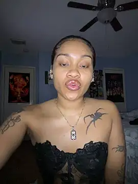 Snapshot of Sickobaby_ chatting on April 5, 6:32 am Sickobaby online show from April 5, 6:32 am