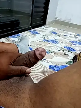 Snapshot of pkmoreno chatting on April 5, 11:46 pm pkmoreno online show from April 5, 11:46 pm