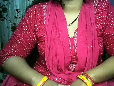 Snapshot of cute_sezal chatting on April 6, 9:43 am cute sezal online show from April 6, 9:43 am