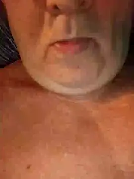 Snapshot of lickboy40 chatting on July 6, 10:34 am lickboy40 online show from July 6, 10:34 am
