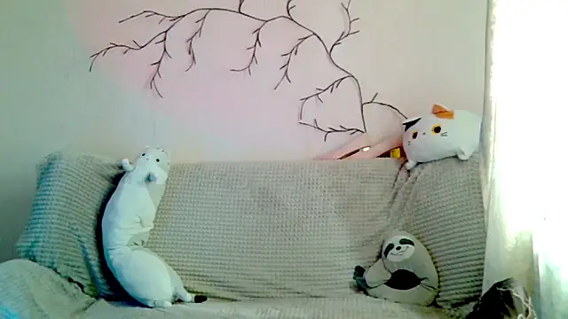 Snapshot of earn_my_lily chatting on April 22, 7:11 am earn my lily online show from April 22, 7:11 am