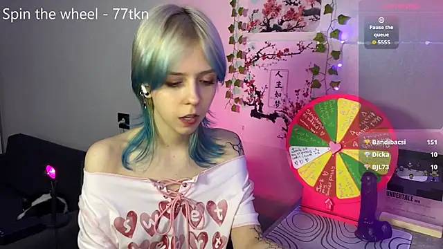Snapshot of LunaBless chatting on June 1, 9:16 pm LunaBless online show from June 1, 9:16 pm