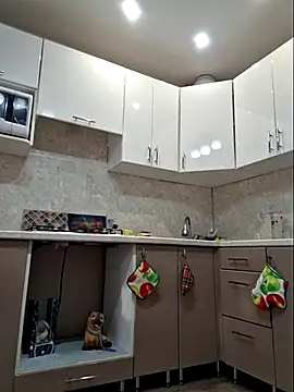 Snapshot of LaliaMia chatting on October 24, 4:42 am LaliaMia online show from October 24, 4:42 am