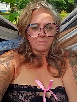 Snapshot of Blondejenn chatting on May 5, 4:26 pm Blondejenn online show from May 5, 4:26 pm