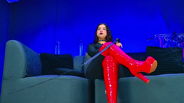 Snapshot of JessicaStonne chatting on April 6, 6:31 pm JessicaStonne online show from April 6, 6:31 pm