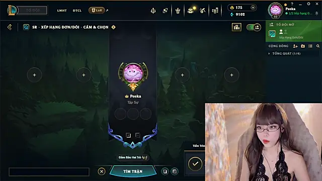 Snapshot of CiQi_66 chatting on April 8, 2:39 pm CiQi 66 online show from April 8, 2:39 pm