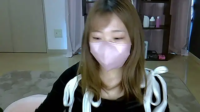 Snapshot of noanoa25253 chatting on April 7, 7:09 am noanoa25253 online show from April 7, 7:09 am