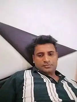 Snapshot of Faltu_Jijju chatting on June 1, 3:52 am Faltu Jijju online show from June 1, 3:52 am