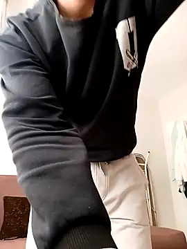 Snapshot of lovesexx136 chatting on April 7, 6:36 am lovesexx136 online show from April 7, 6:36 am