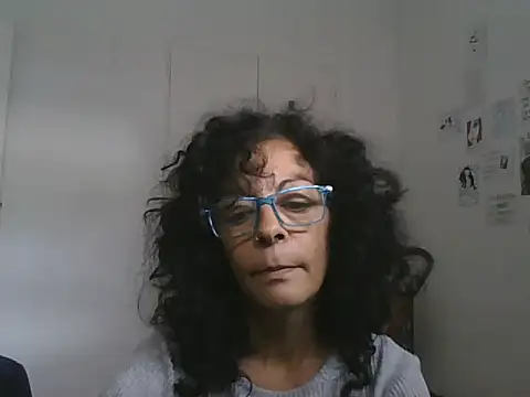 Snapshot of luly_mariposa chatting on April 9, 2:44 pm luly mariposa online show from April 9, 2:44 pm