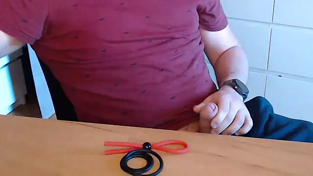 Seth-Pupille online show from April 8, 7:08 am