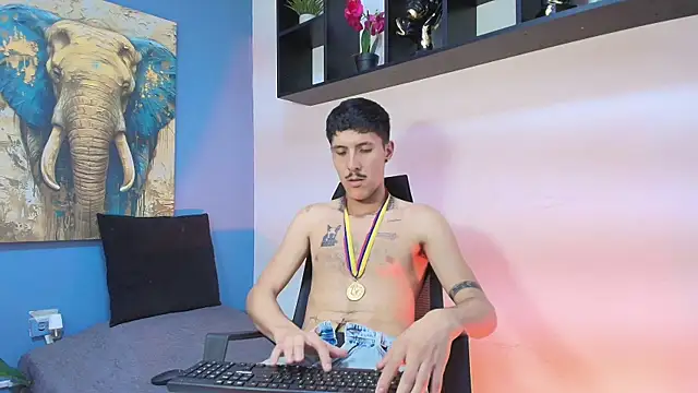 ALEXXXTREM69 online show from May 15, 12:28 am