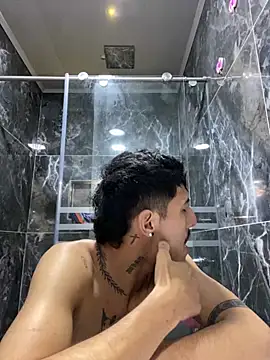ALEXXXTREM69 online show from May 18, 4:29 am