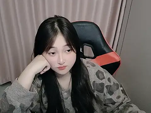 Snapshot of YaBao2 chatting on April 6, 2:07 pm YaBao2 online show from April 6, 2:07 pm